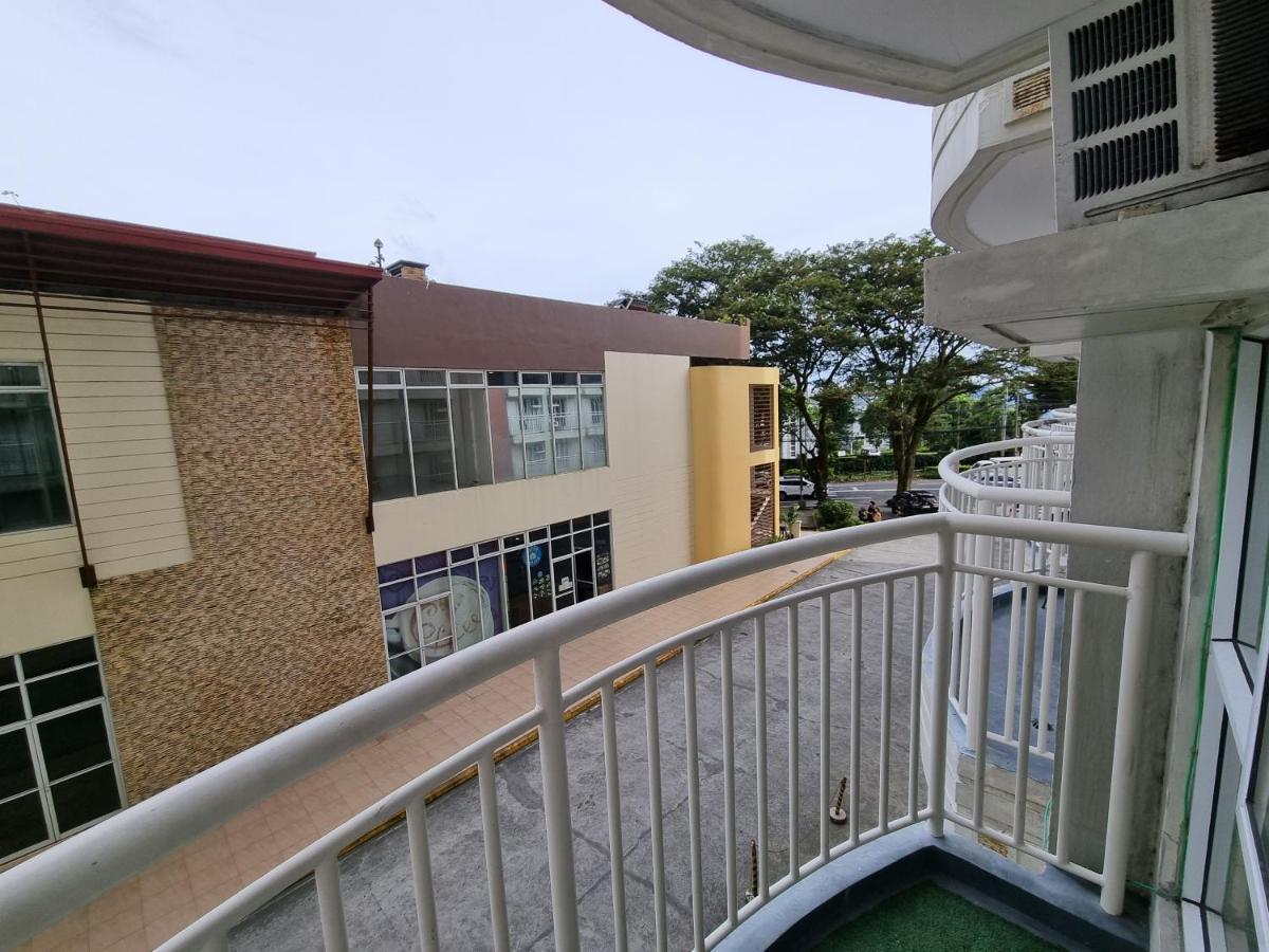 4 Pax Tagaytay Prime Staycation Wifi Netflix And Light Cooking Free Viewdeck Tagaytay City Extérieur photo